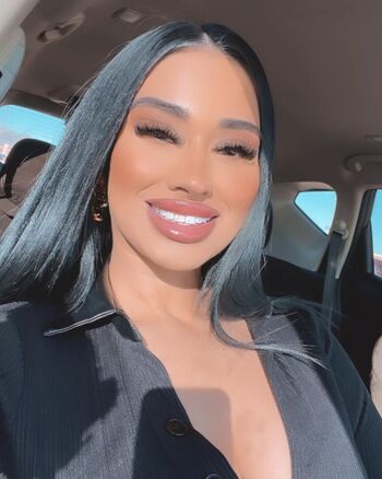 Full leaked Glamariz private onlyfans photo