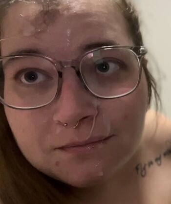 Full leaked Glamzmel private onlyfans photo