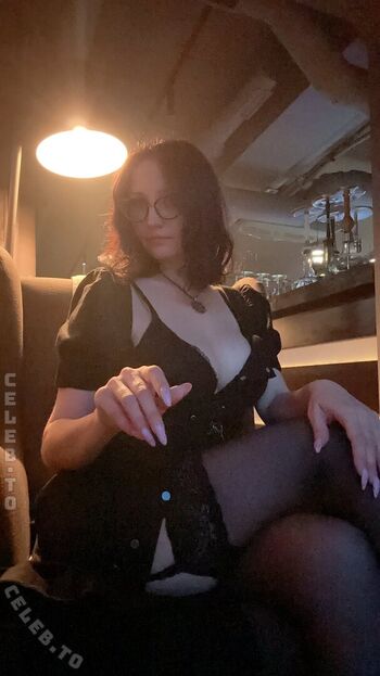 Full leaked Gliese private onlyfans photo