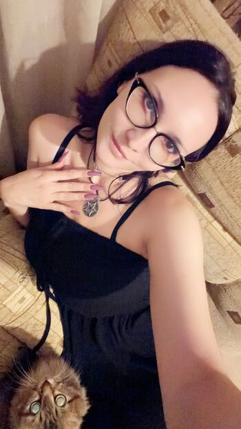 Full leaked Gliese private onlyfans photo