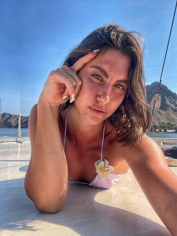 Full leaked Gloria bernardi private onlyfans photo