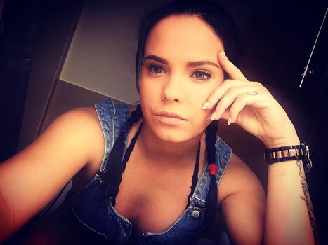 Full leaked Gloria camila private onlyfans photo