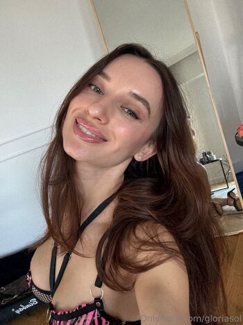 Full leaked Gloria sol page private onlyfans photo