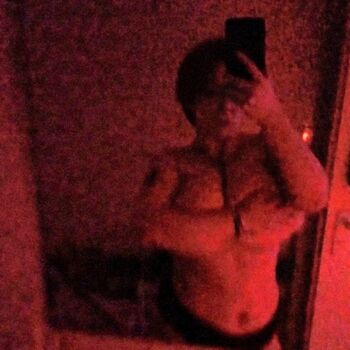 Full leaked Glossygirl private onlyfans photo