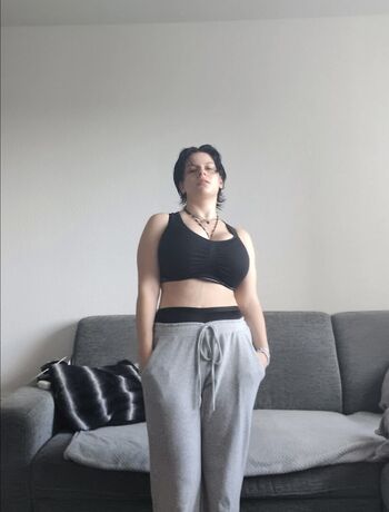 Glossygirl093