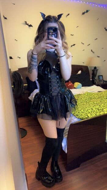 Full leaked Gnarlywolf private onlyfans photo