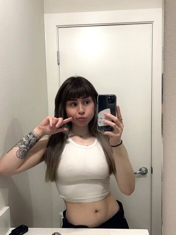 Full leaked Gnarlywolf private onlyfans photo