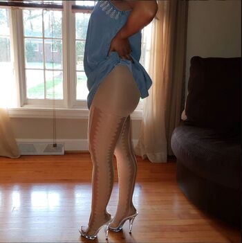 Full leaked Goddess petitenylon private onlyfans photo