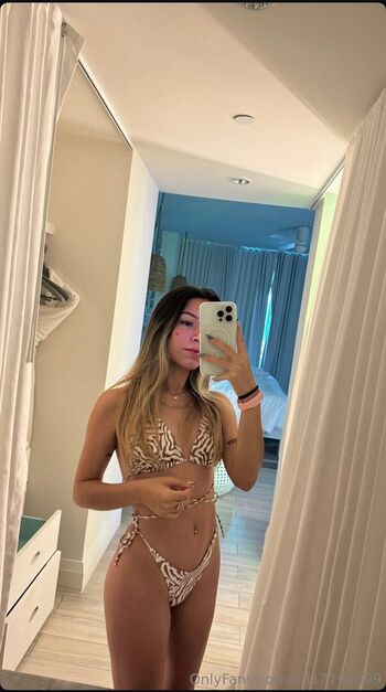 Full leaked Golden goddess private onlyfans photo