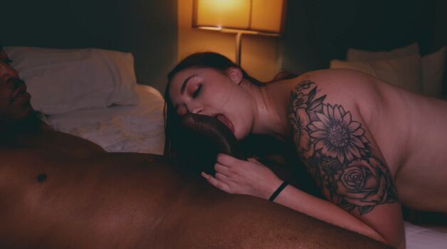 Full leaked Goldenngram private onlyfans photo