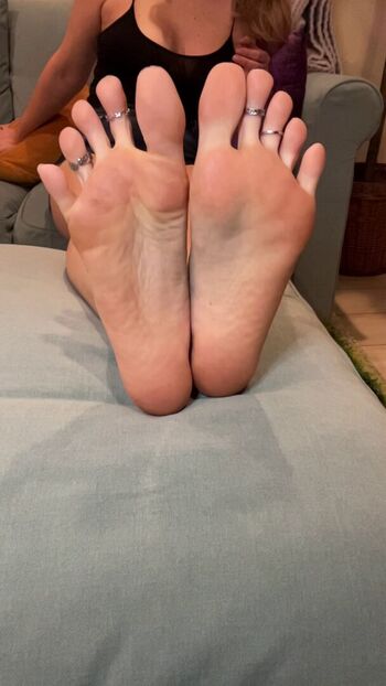 Full leaked Gorgeouslongtoes page private onlyfans photo