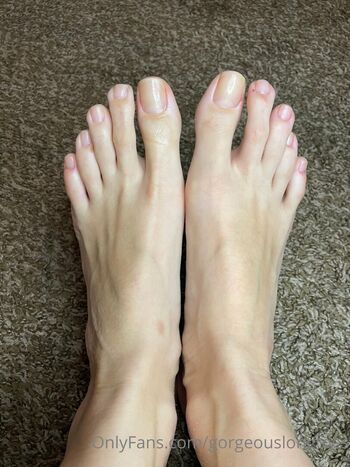 Full leaked Gorgeouslongtoes private onlyfans photo
