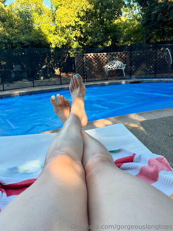 Full leaked Gorgeouslongtoes private onlyfans photo