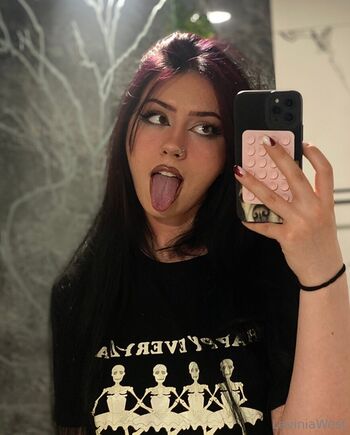 Full leaked Goth bum babe private onlyfans photo