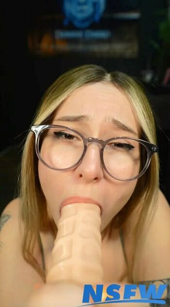 Full leaked Goth egg private onlyfans photo