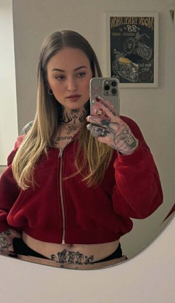 Full leaked Goth queen private onlyfans photo