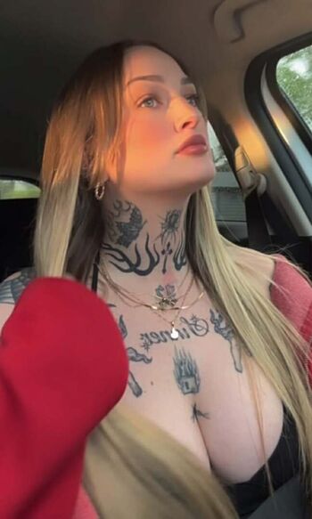 Full leaked Goth queen private onlyfans photo
