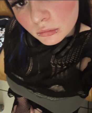 Full leaked Gothgirlabyss private onlyfans photo