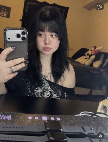 Full leaked Gothxparadoxxx private onlyfans photo