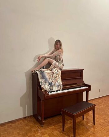 Full leaked Grace van dien private onlyfans photo