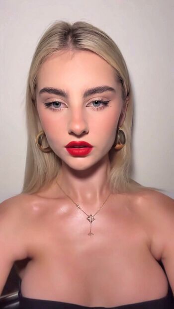 Full leaked Gracelyra private onlyfans photo