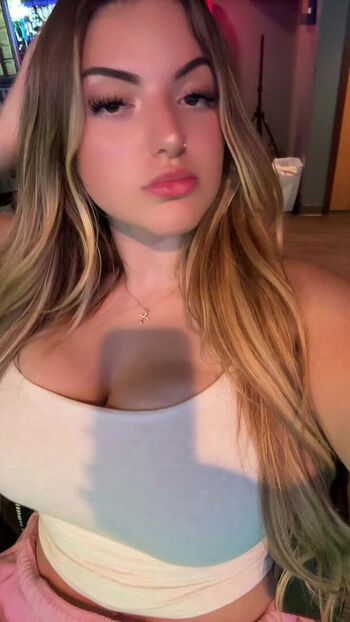 Full leaked Gracenunez page private onlyfans photo