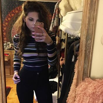 Full leaked Gracesutcliffe page private onlyfans photo