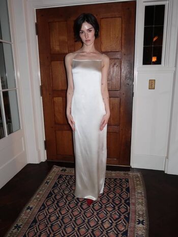 Full leaked Gracie abrams private onlyfans photo