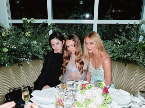 Full leaked Gracie abrams private onlyfans photo