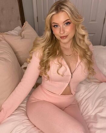 Full leaked Graygray private onlyfans photo
