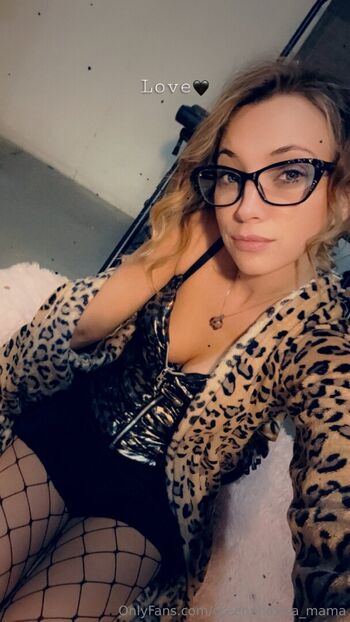 Full leaked Greenpharma mama private onlyfans photo