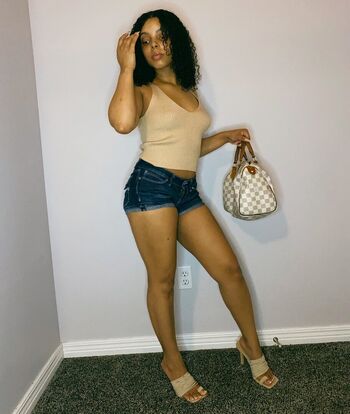 Full leaked Guapunzel page private onlyfans photo