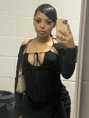 Full leaked Guapunzel private onlyfans photo