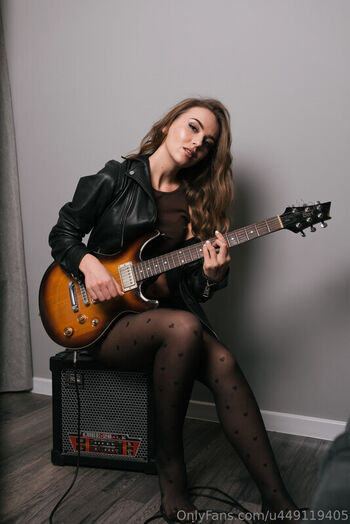 Full leaked Guitarmussebella private onlyfans photo
