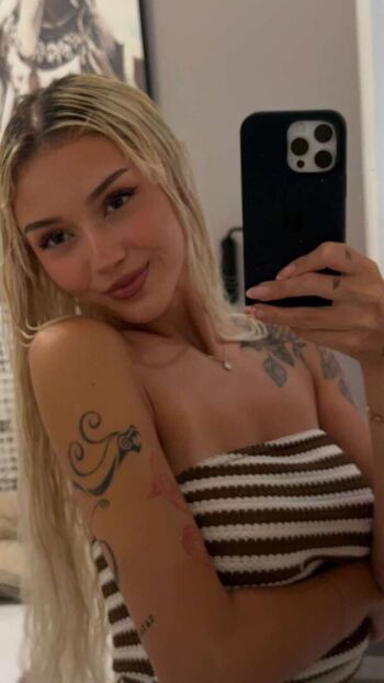 Full leaked Gwendolynceline  page private onlyfans photo