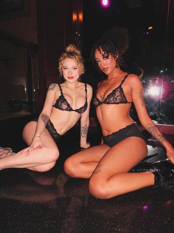 Full leaked Gwenthedancer private onlyfans photo