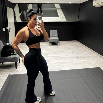 Full leaked Gym booty bubble butts page private onlyfans photo