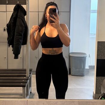 Full leaked Gym booty bubble butts page private onlyfans photo