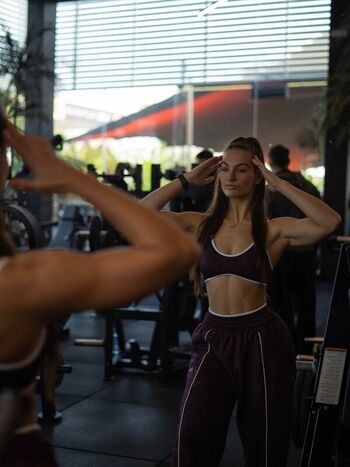 Full leaked Gym booty bubble butts page private onlyfans photo