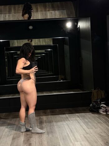 Full leaked Gym booty bubble butts  page private onlyfans photo
