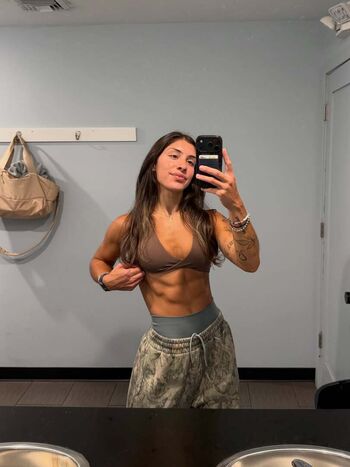 Full leaked Gym booty bubble butts private onlyfans photo