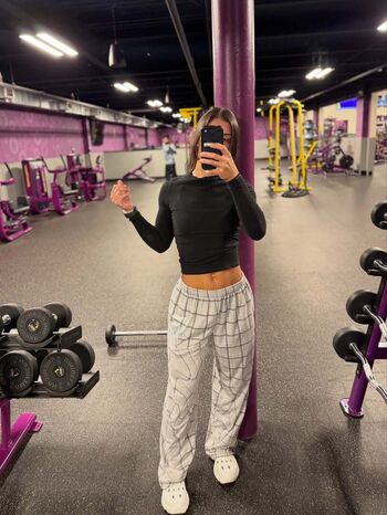 Full leaked Gym booty bubble butts private onlyfans photo