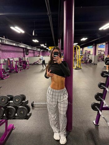 Full leaked Gym booty bubble butts private onlyfans photo