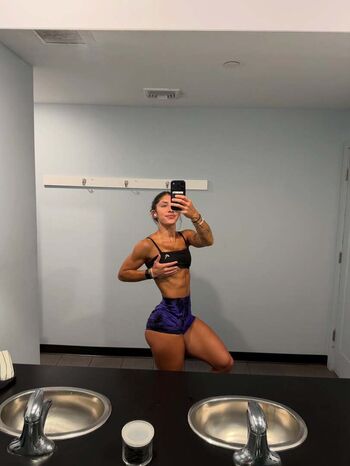 Full leaked Gym booty bubble butts private onlyfans photo