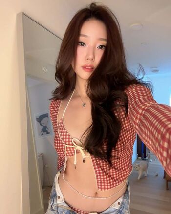 Full leaked H yojeong page private onlyfans photo