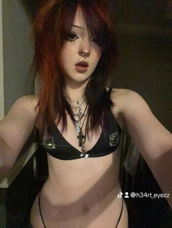 Full leaked Hrteyezz private onlyfans photo