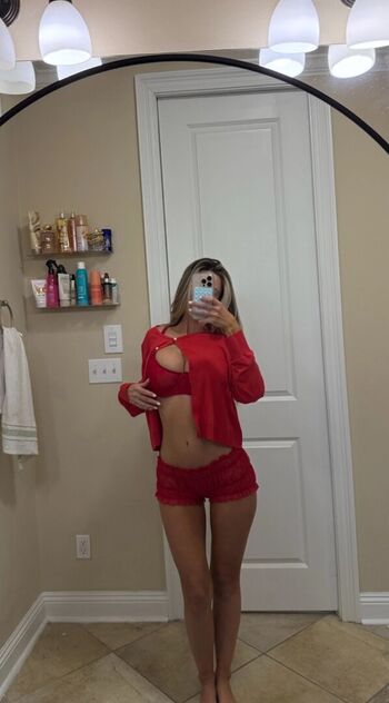 Full leaked Hadelinemope private onlyfans photo