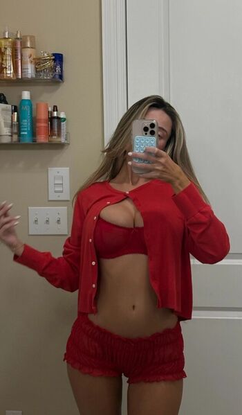 Full leaked Hadelinemope private onlyfans photo