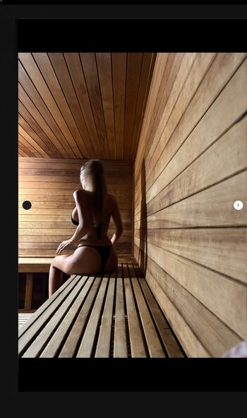 Full leaked Hadelinemope private onlyfans photo