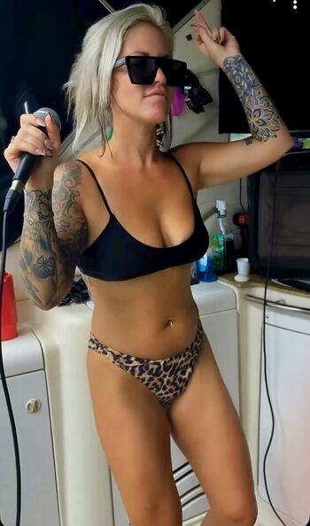 Full leaked Hagsxrlou private onlyfans photo